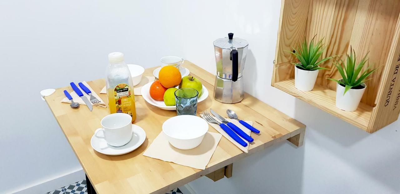 * 5 Star Apartment In Historic District * Walk 2 Alfama! Lissabon Exterior foto